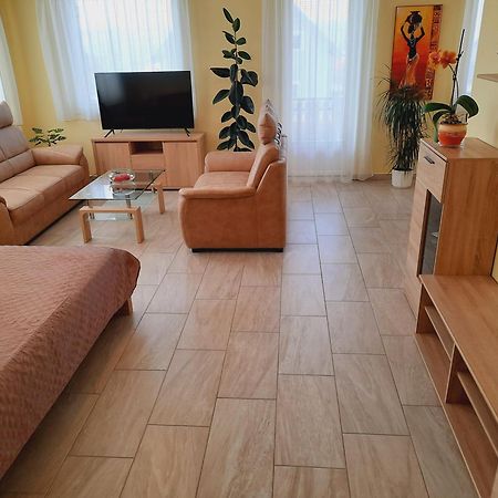 Apartmanhaz King Heviz Exterior photo